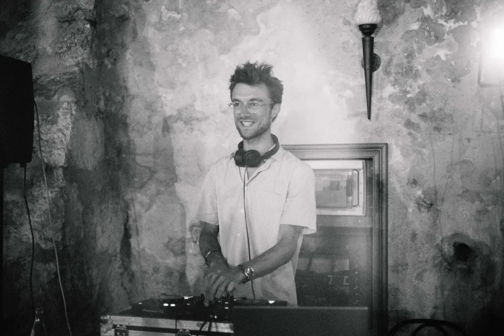 Bio DJ Govind Julien Vercors